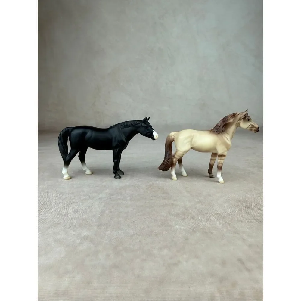 Breyer Stablemates Horse Foal Surprise QH Warmblood READ
